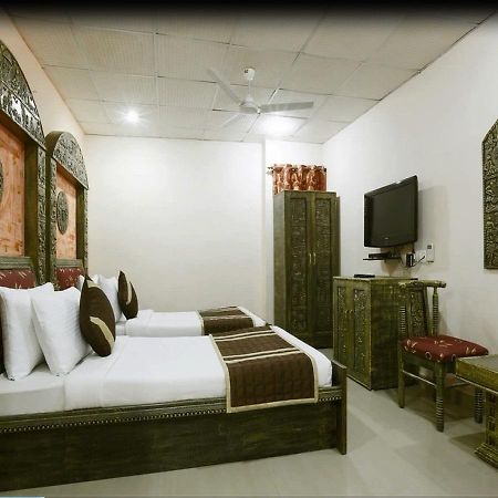 Hotel Green Lotus Dwarka Делі Номер фото
